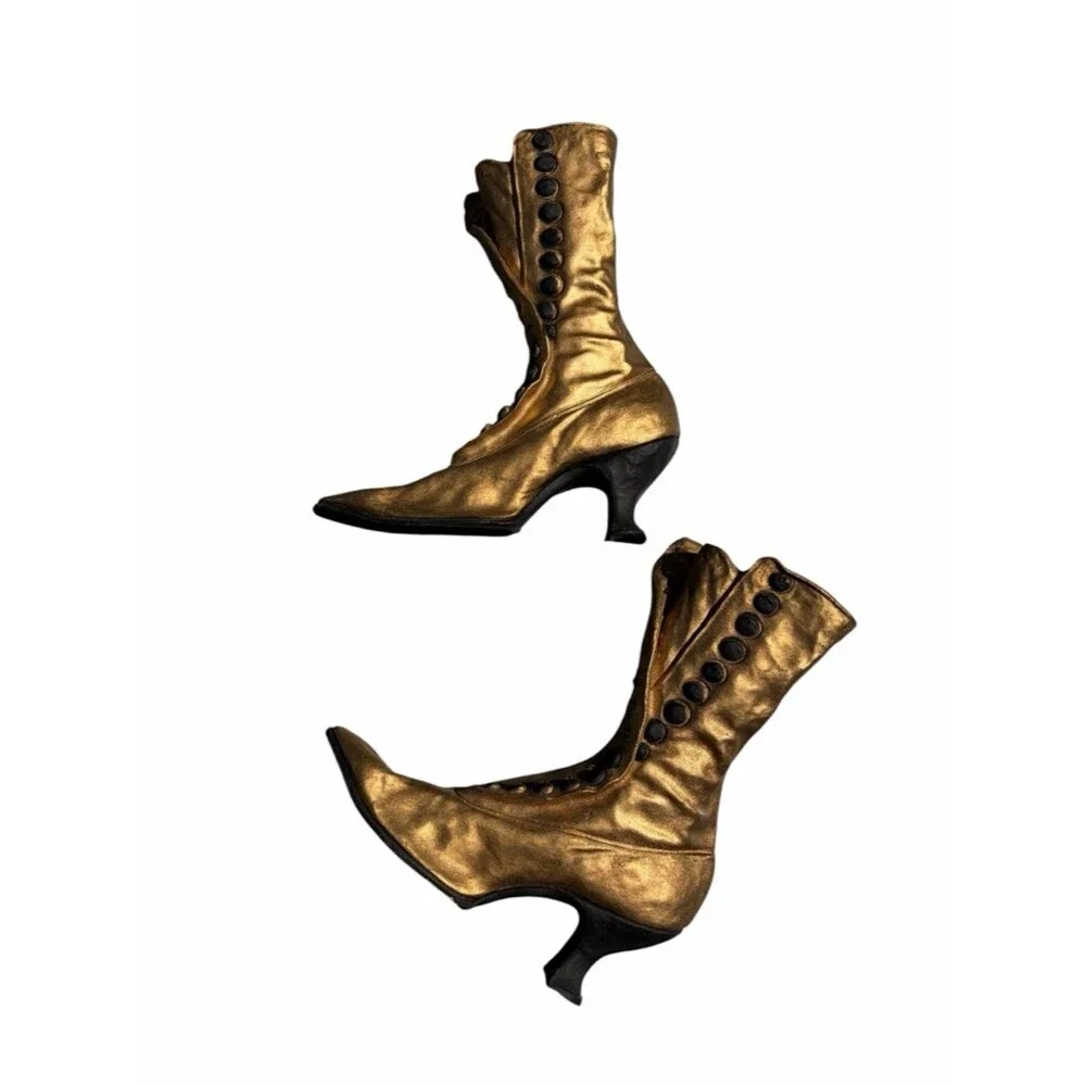 Vintage Victorian Button Boot Wall Art Set Gold Metal Decorative Wall Decor Pair